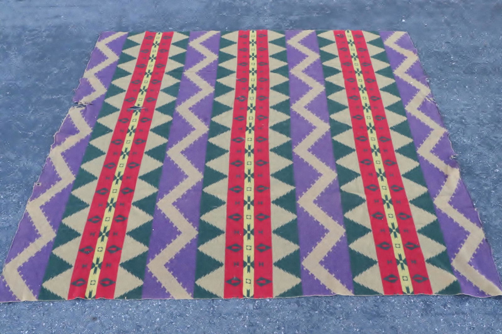 A Pendleton blanket(?) (1 of 10)