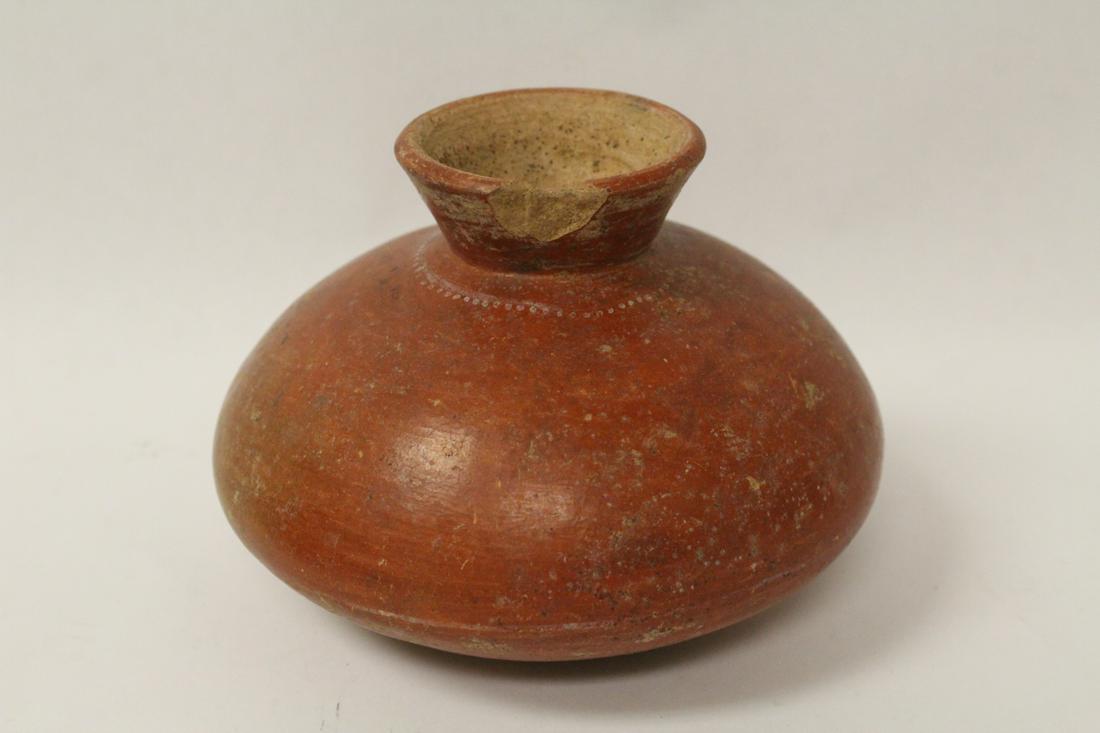 Antique American Indian pottery jar (1 of 10)