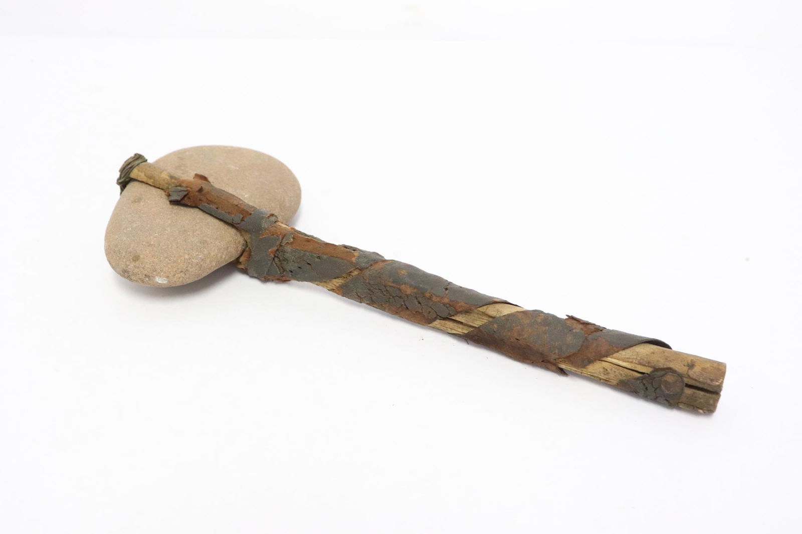 Small American Indian tomahawk (1 of 9)