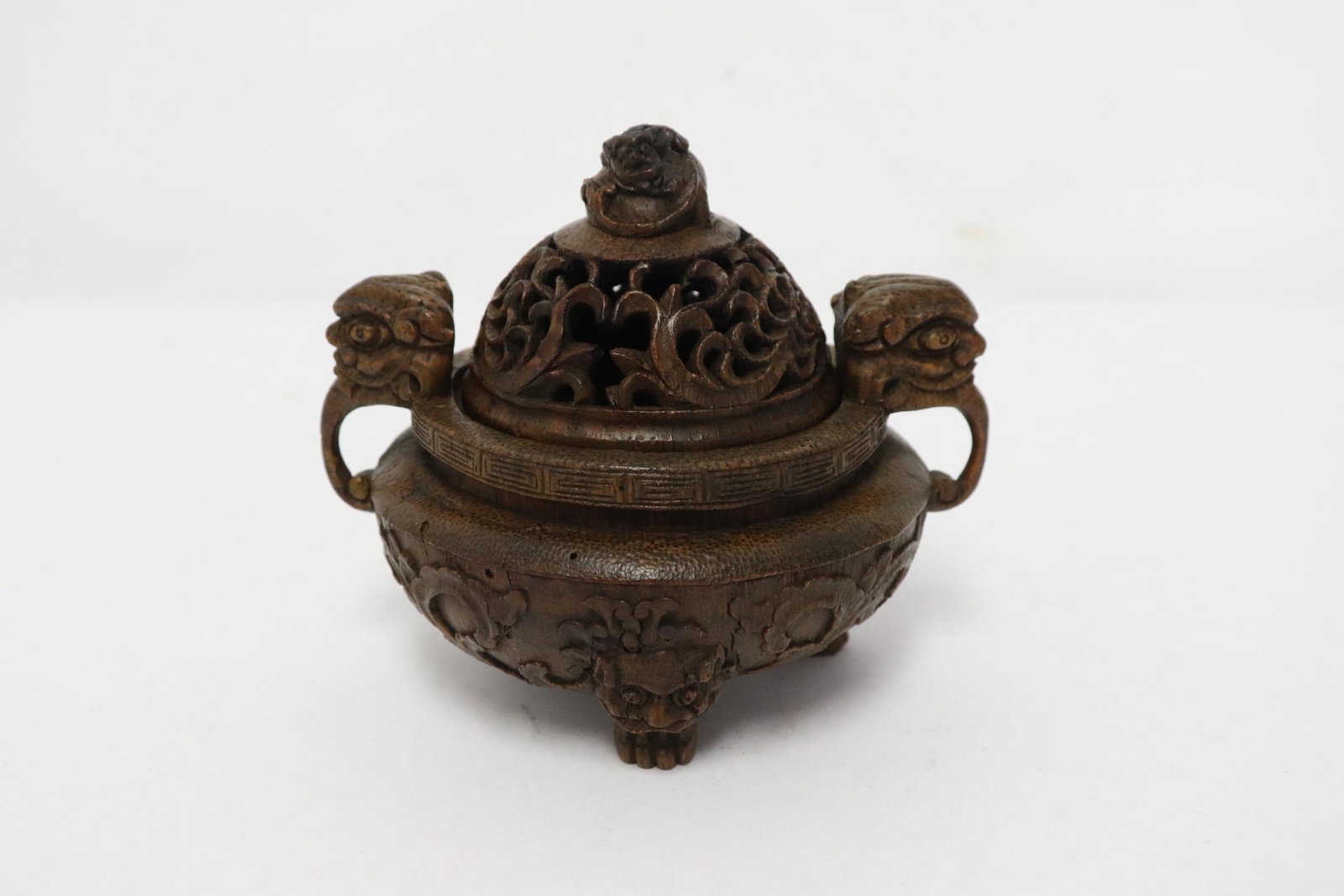 Vintage bamboo carved covered incense: Vintage bamboo carved covered incense, 3.6"x4.26"x3.55"