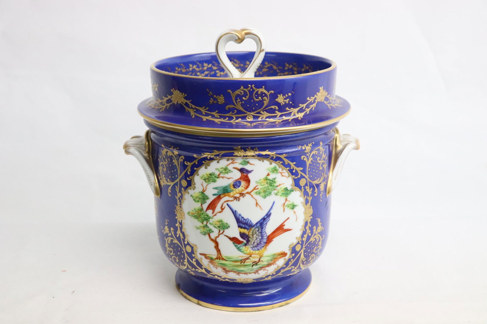 A beautiful large antique Sevres covered jar (1 of 9)