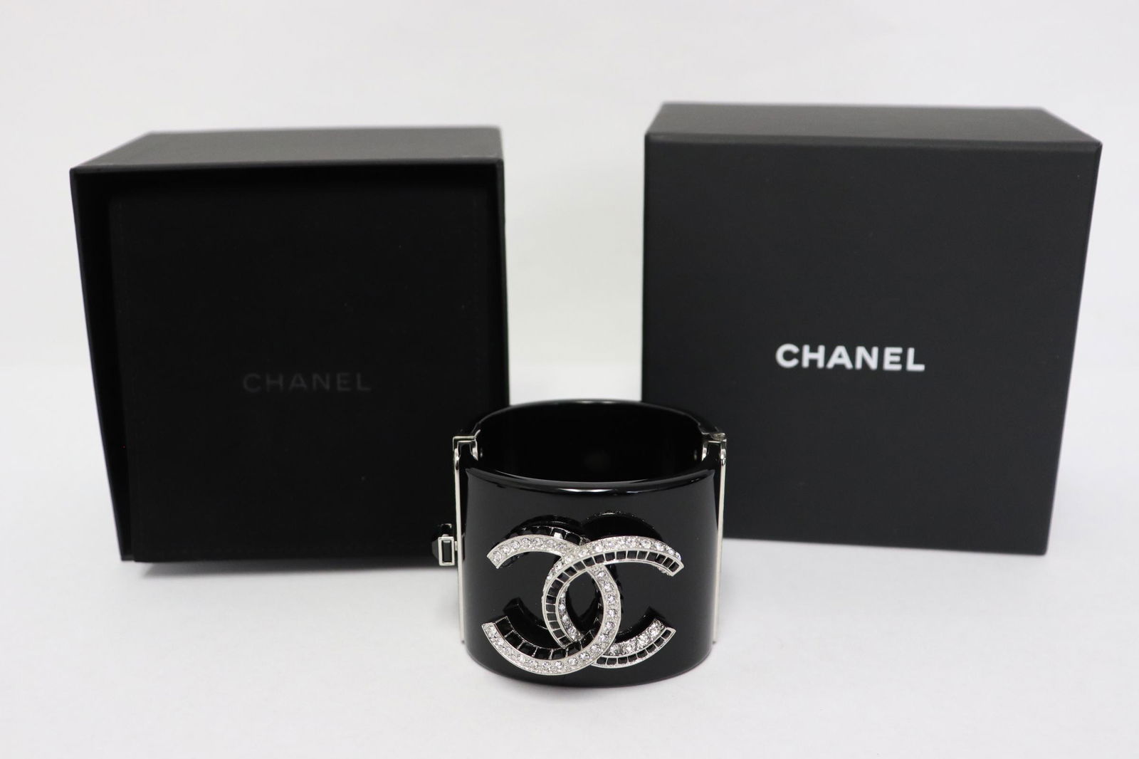 Authentic Chanel black resin cuff (1 of 10)