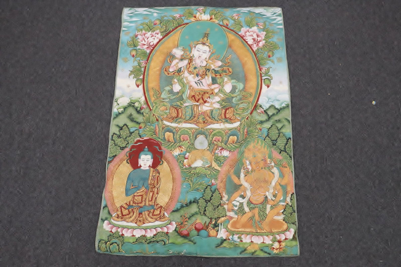 Embroidery style panel (1 of 8)