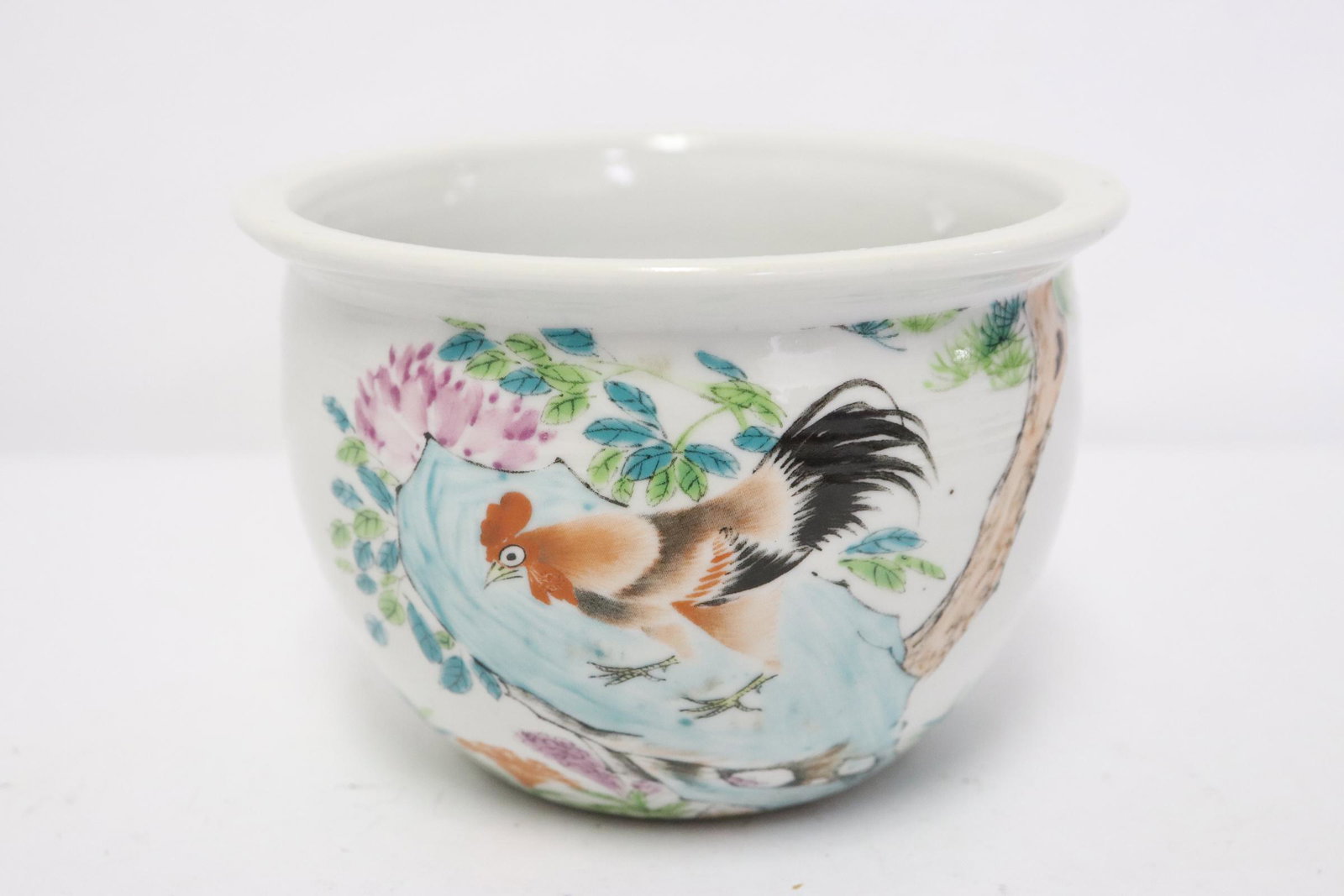 A small Chinese famille rose porcelain planter (1 of 8)