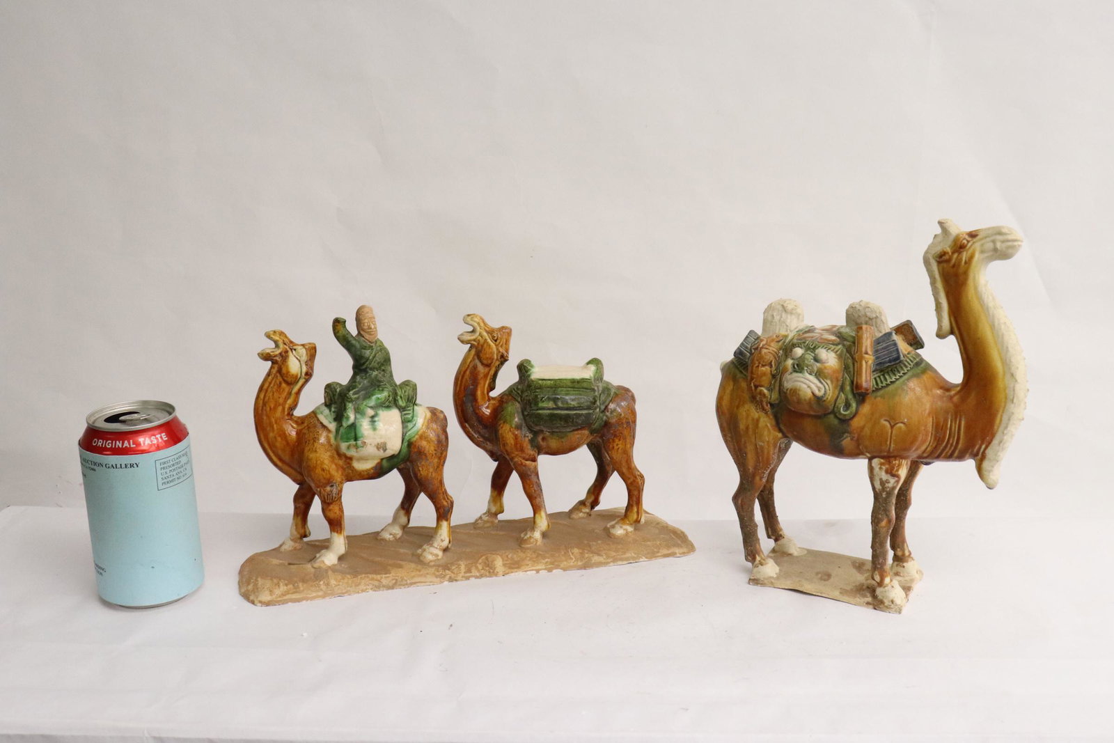 2 sancai style earthenware sculptures (1 of 9)