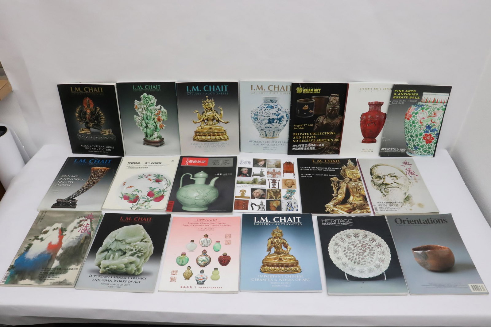 Lot of Chinese antique auction catalogs: Lot of Chinese antique auction catalogs