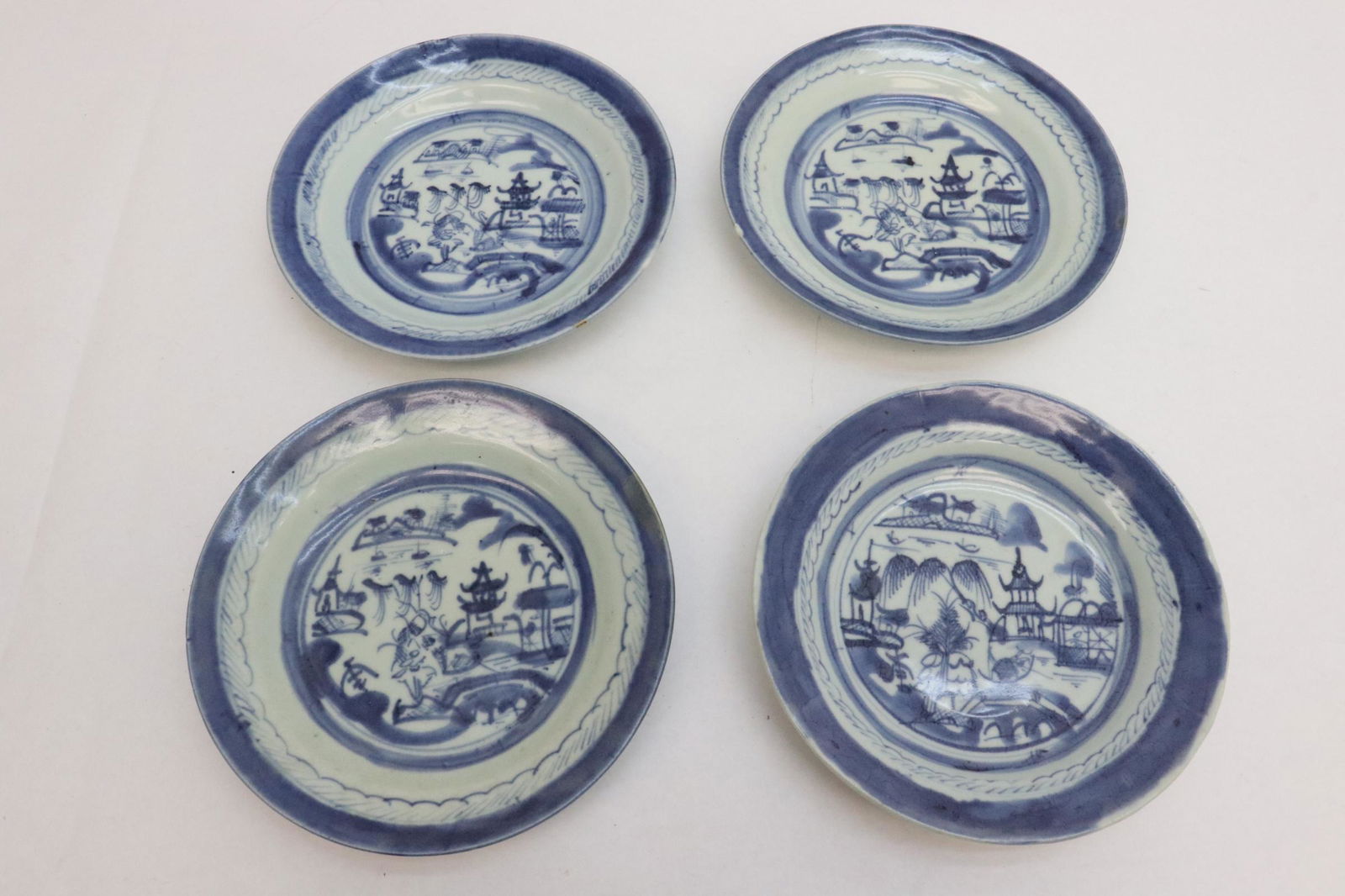 4 Chinese antique b&w export porcelain plates (1 of 10)