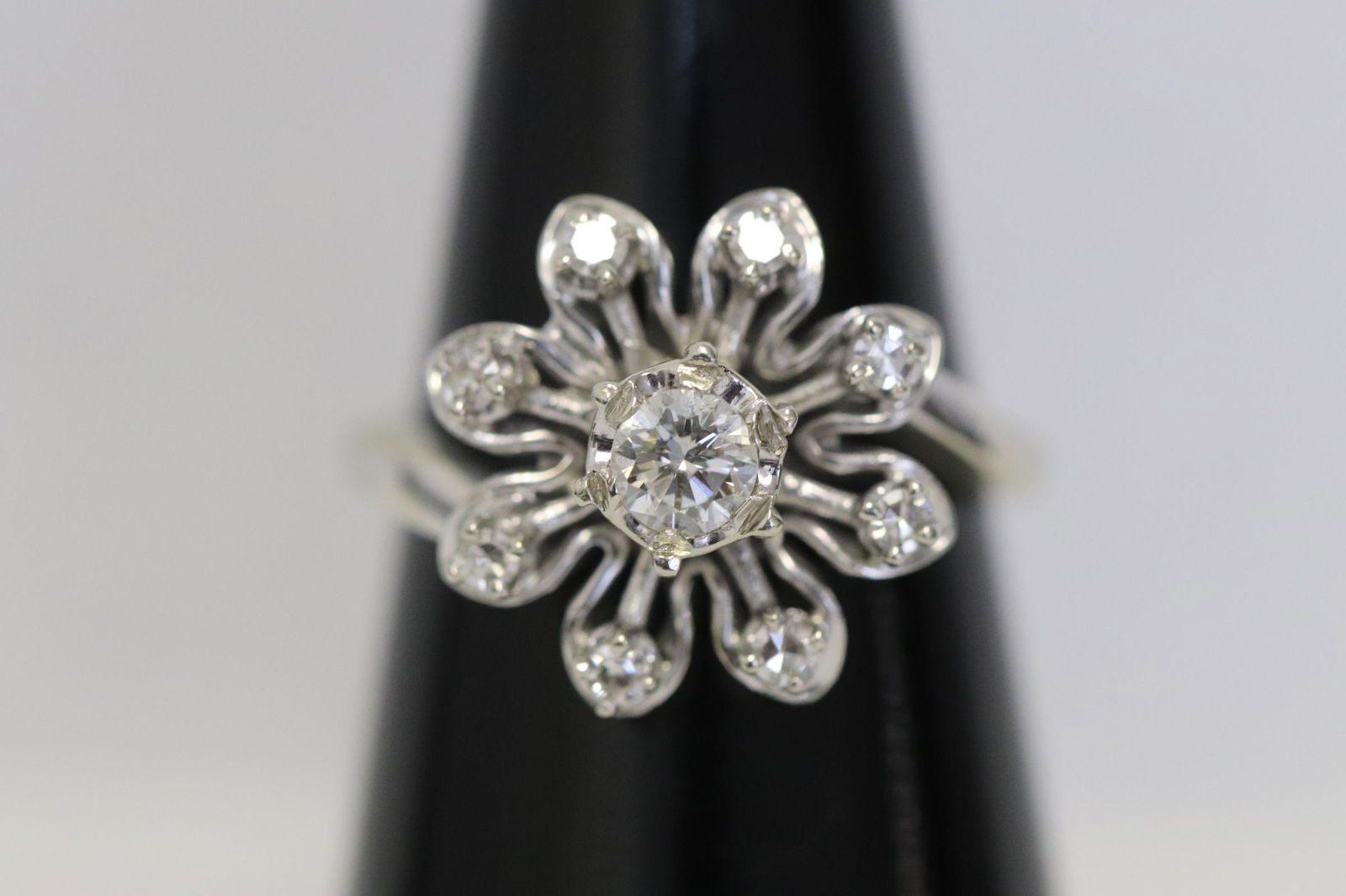 14K W/G diamond ring (1 of 10)