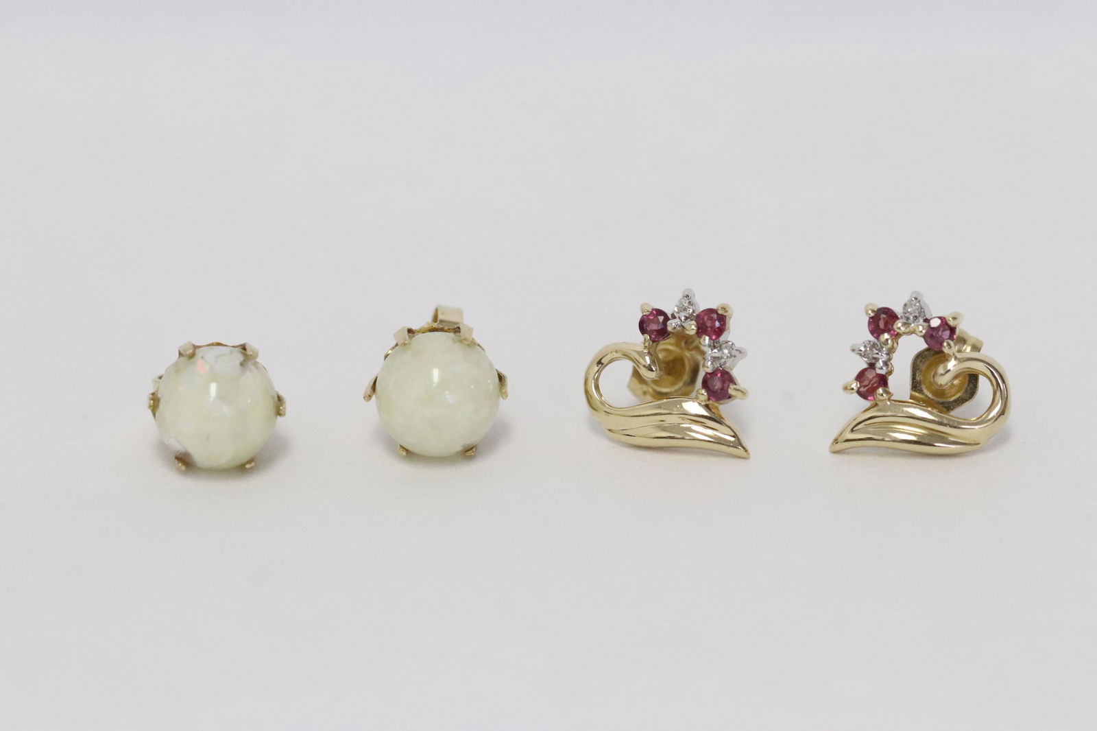 2 pairs 14K Y/G earrings (1 of 10)