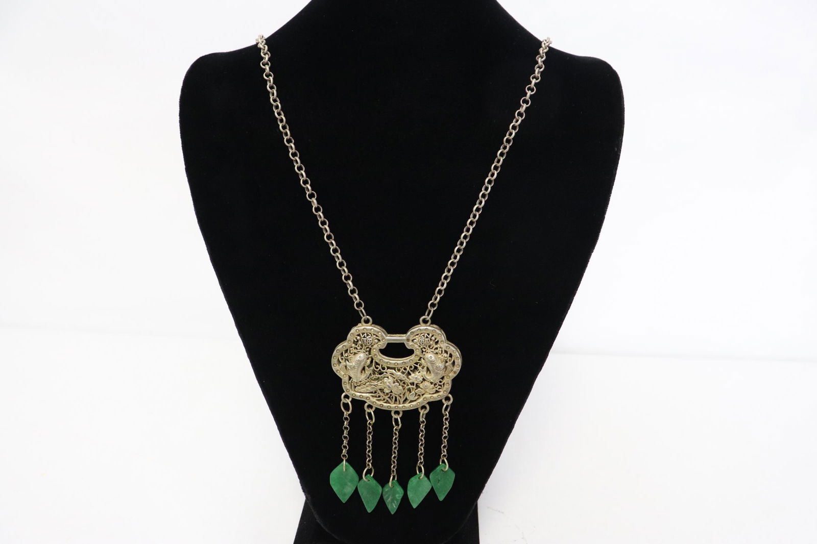 White bronze scent bottle with green stone (1 of 9)