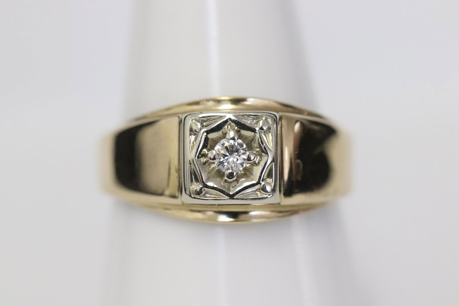 10K Y/G diamond ring (1 of 8)