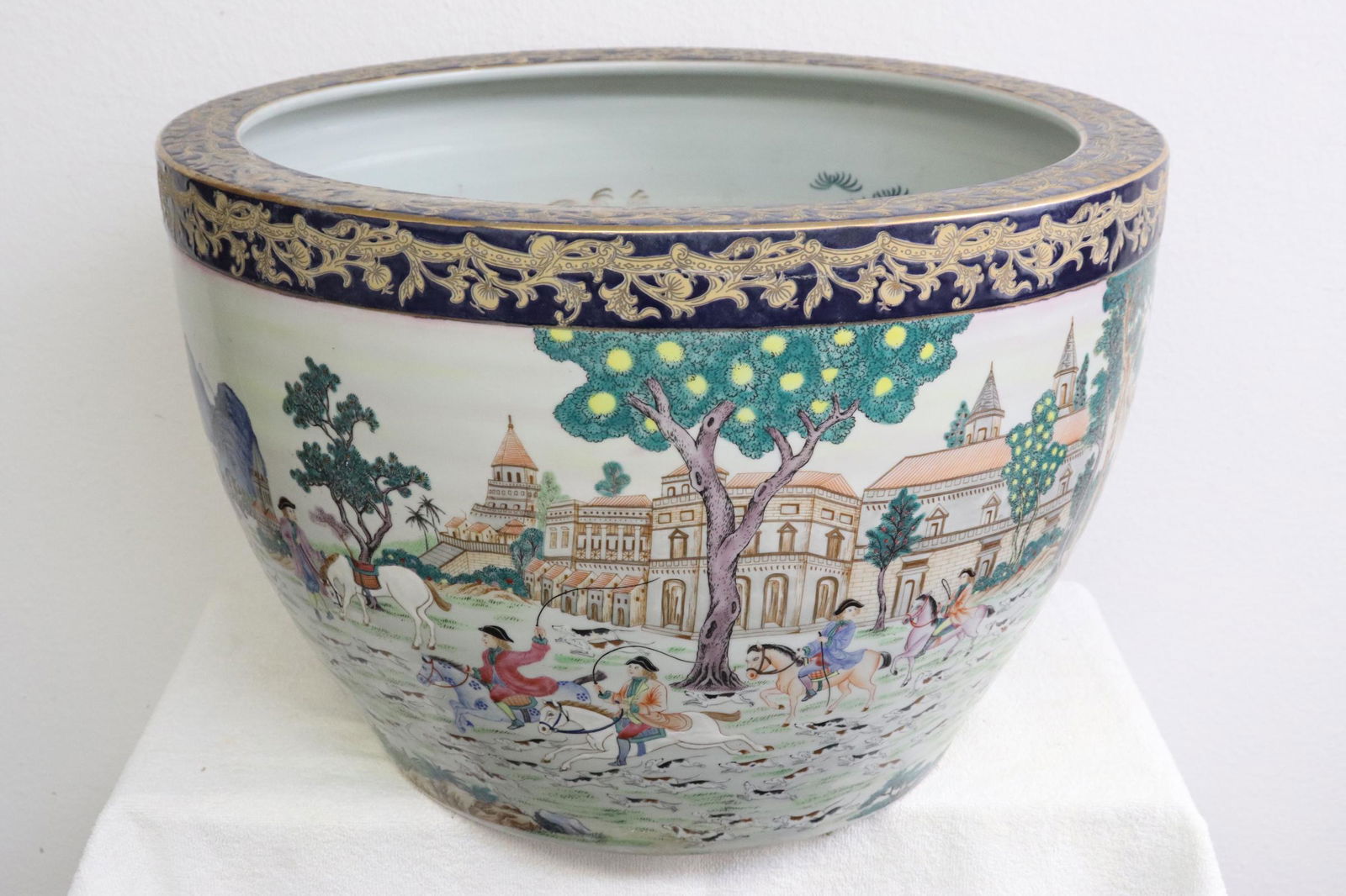 Chinese large late 19th c. famille rose planter (1 of 11)