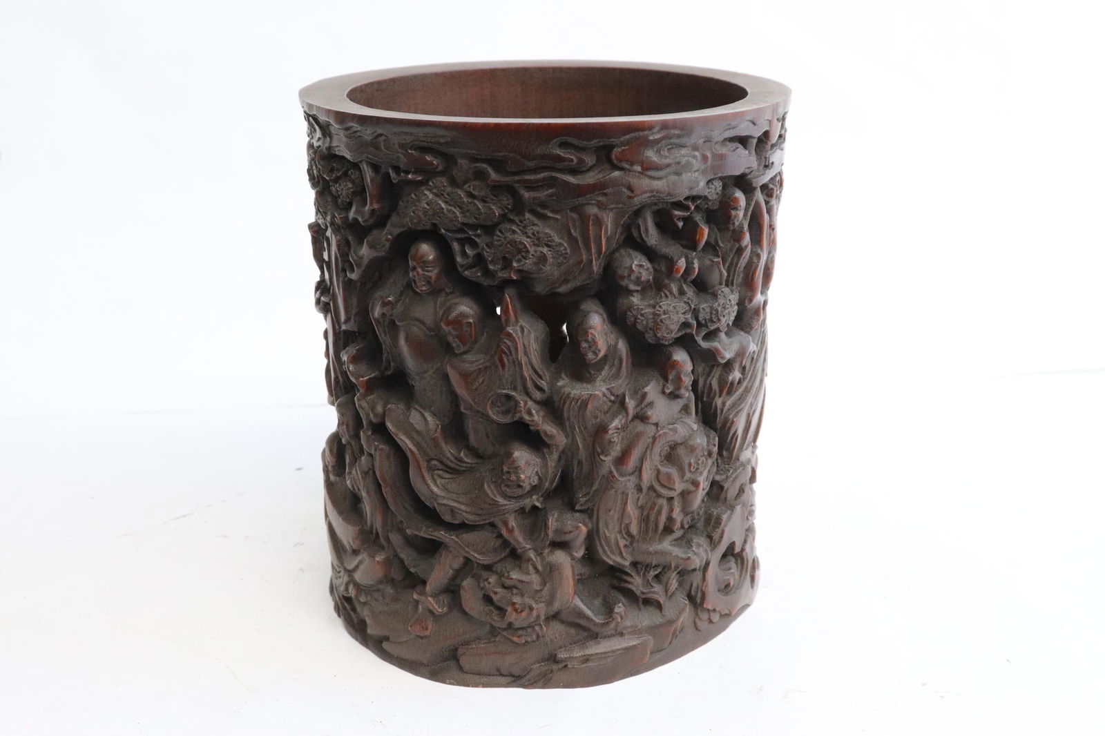 Chinese vintage bamboo carved brush holder (1 of 8)
