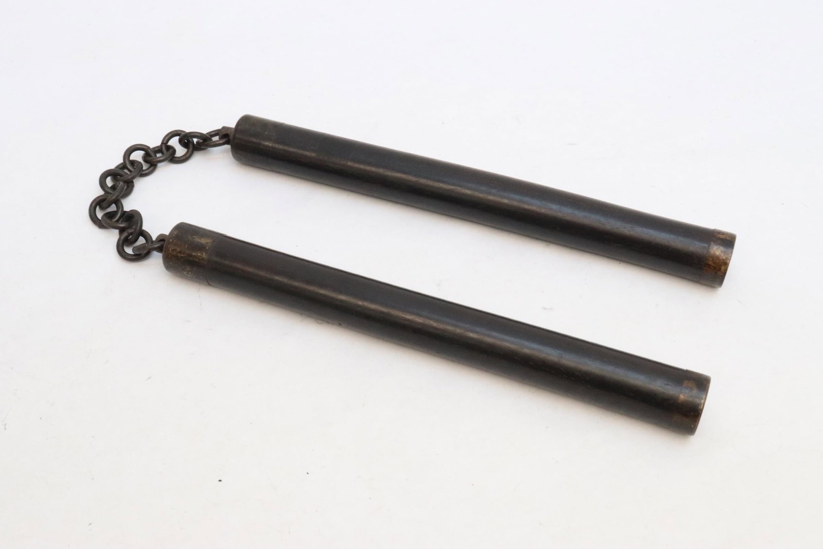 Chinese martial art weapon w/ rosewood handles: Chinese martial art weapon with rosewood handles, 28.9"L