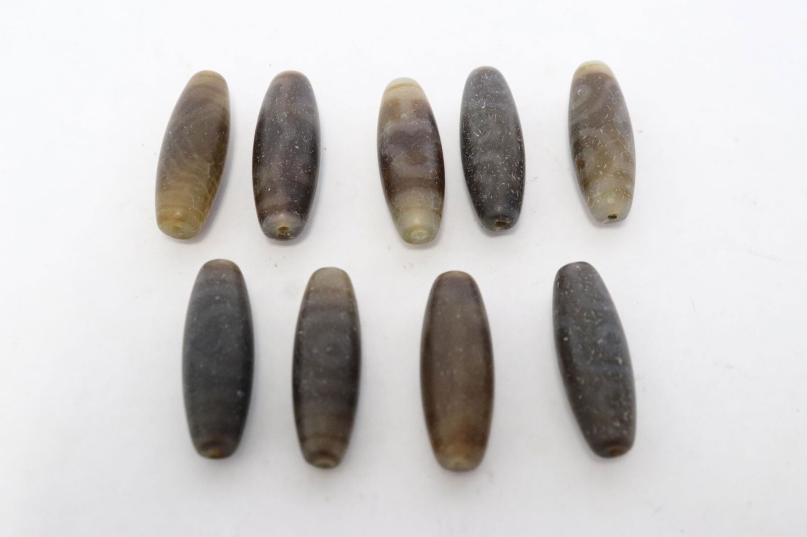 9 vintage beads (1 of 7)