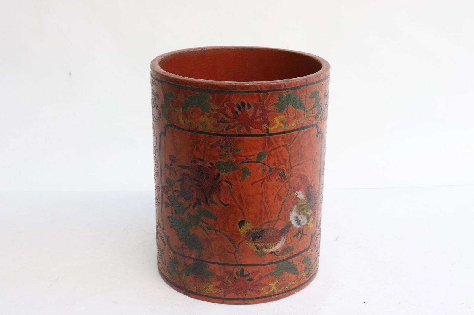 A cinnabar style brush holder (1 of 6)