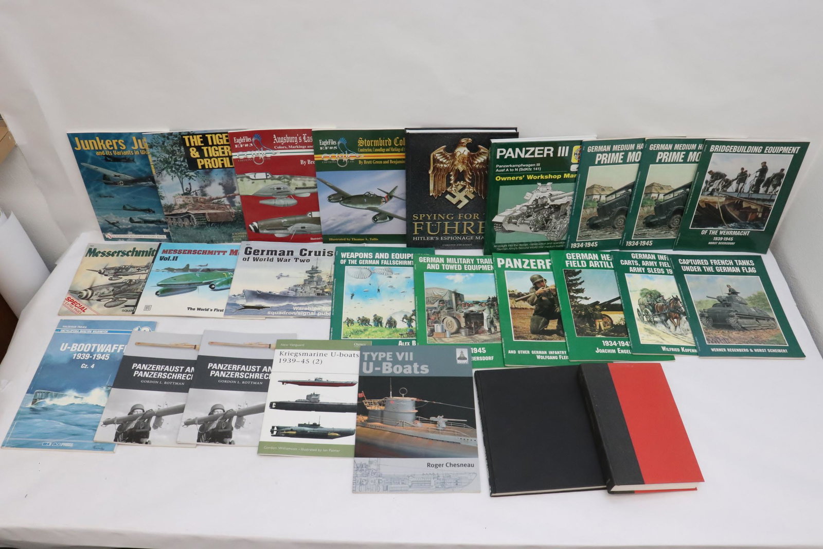 Approx. 25 military books, pamphlets (1 of 11)