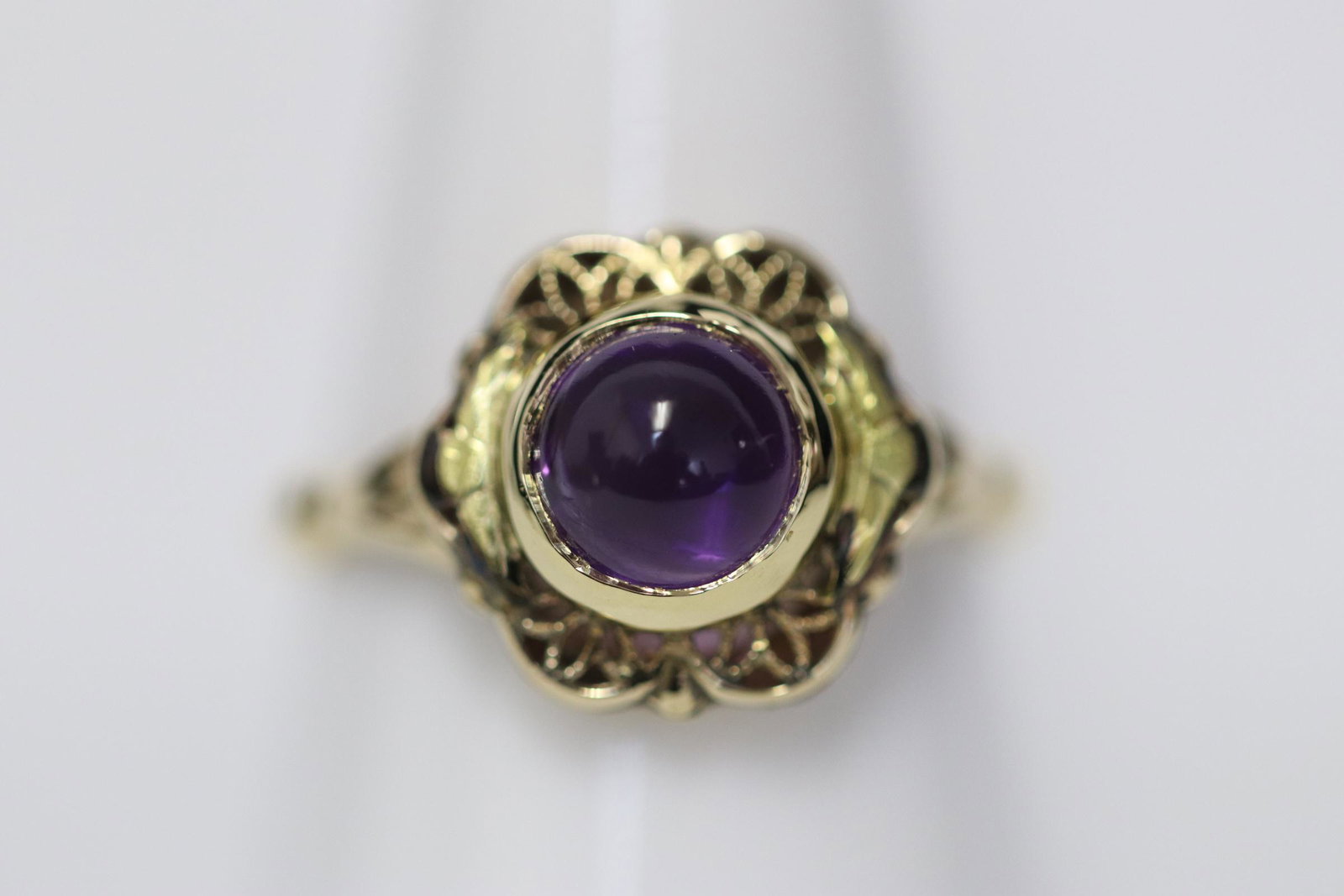 Victorian 10K Y/G ring with one purple stone (1 of 8)