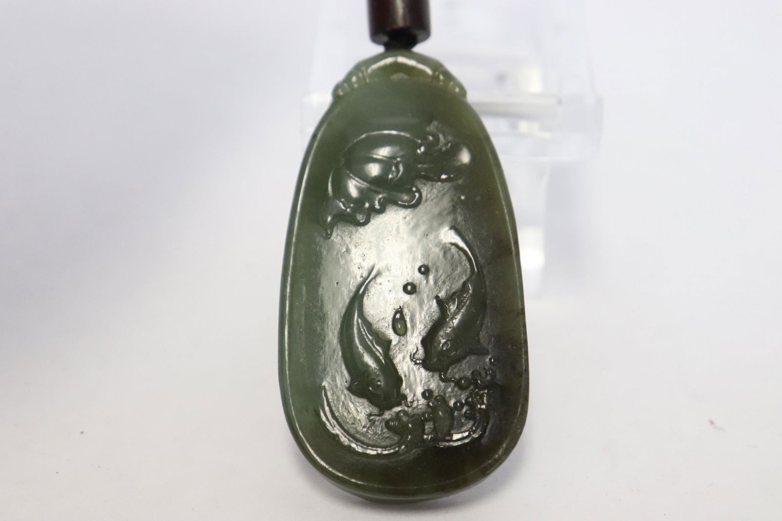 Fine green jade carved ornament (1 of 6)