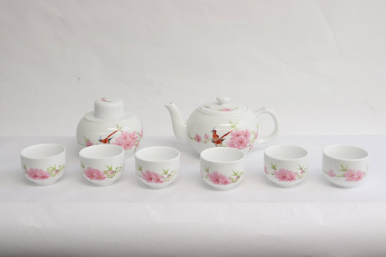 Chinese wucai porcelain tea set in original box (1 of 11)