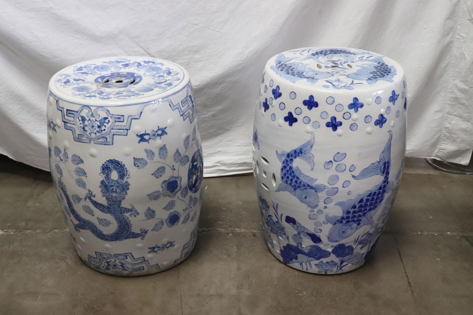 Pair Chinese b&w porcelain garden stools (1 of 10)