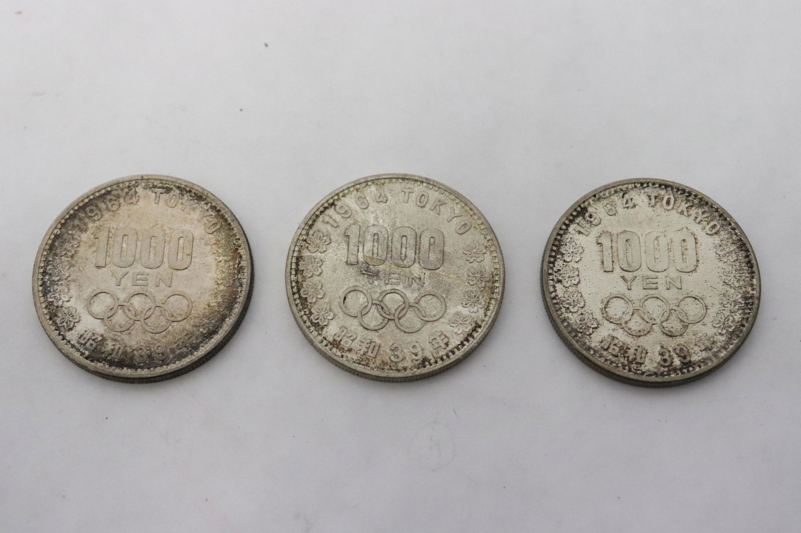 3 Japanese 1964 Tokyo Olympic 1000-yuan silver coins (1 of 8)