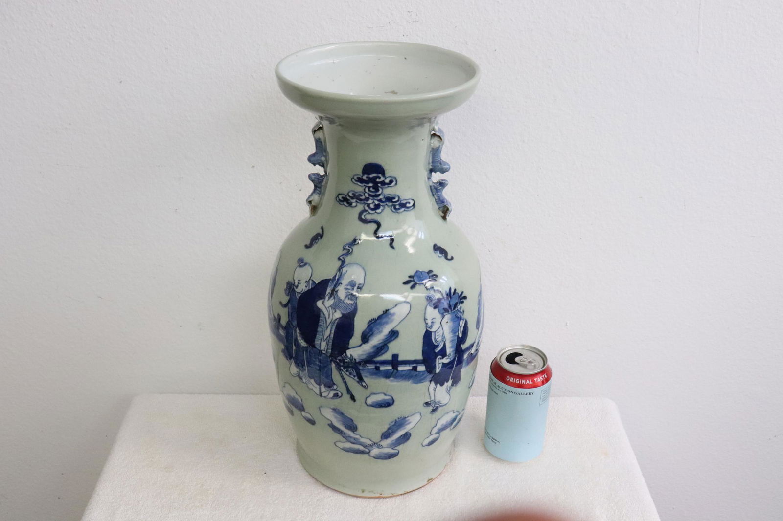 Chinese 19th century blue on celadon porcelain jar: Chinese 19th century blue on celadon porcelain jar, bottom star hairline, 11.15"x8.8"dia