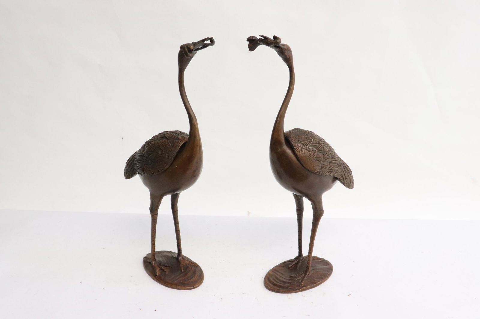 2 Chinese bronze sculpture of cranes (1 of 9)