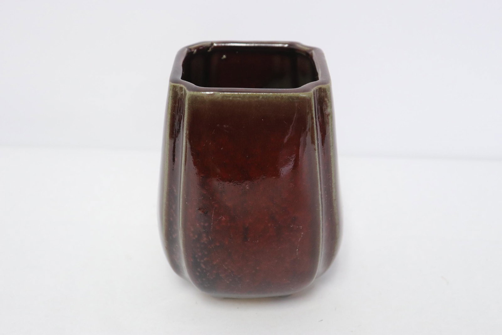A red glazed square vase (1 of 7)
