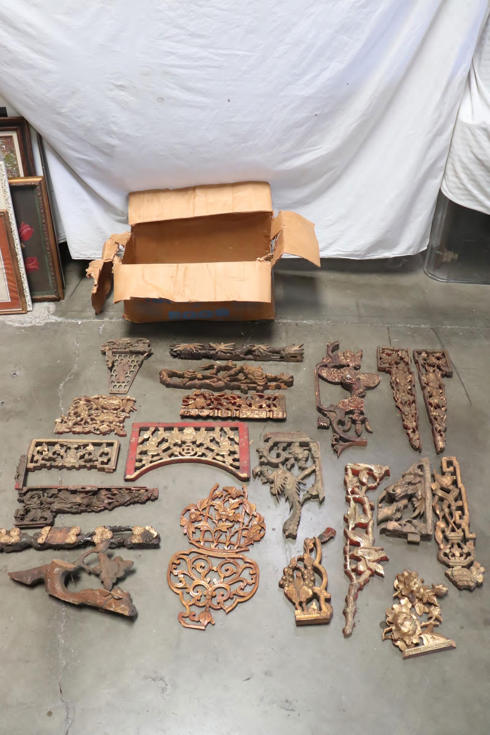 Lot of Chinese antique wood carved fragments: Lot of Chinese antique wood carved fragments