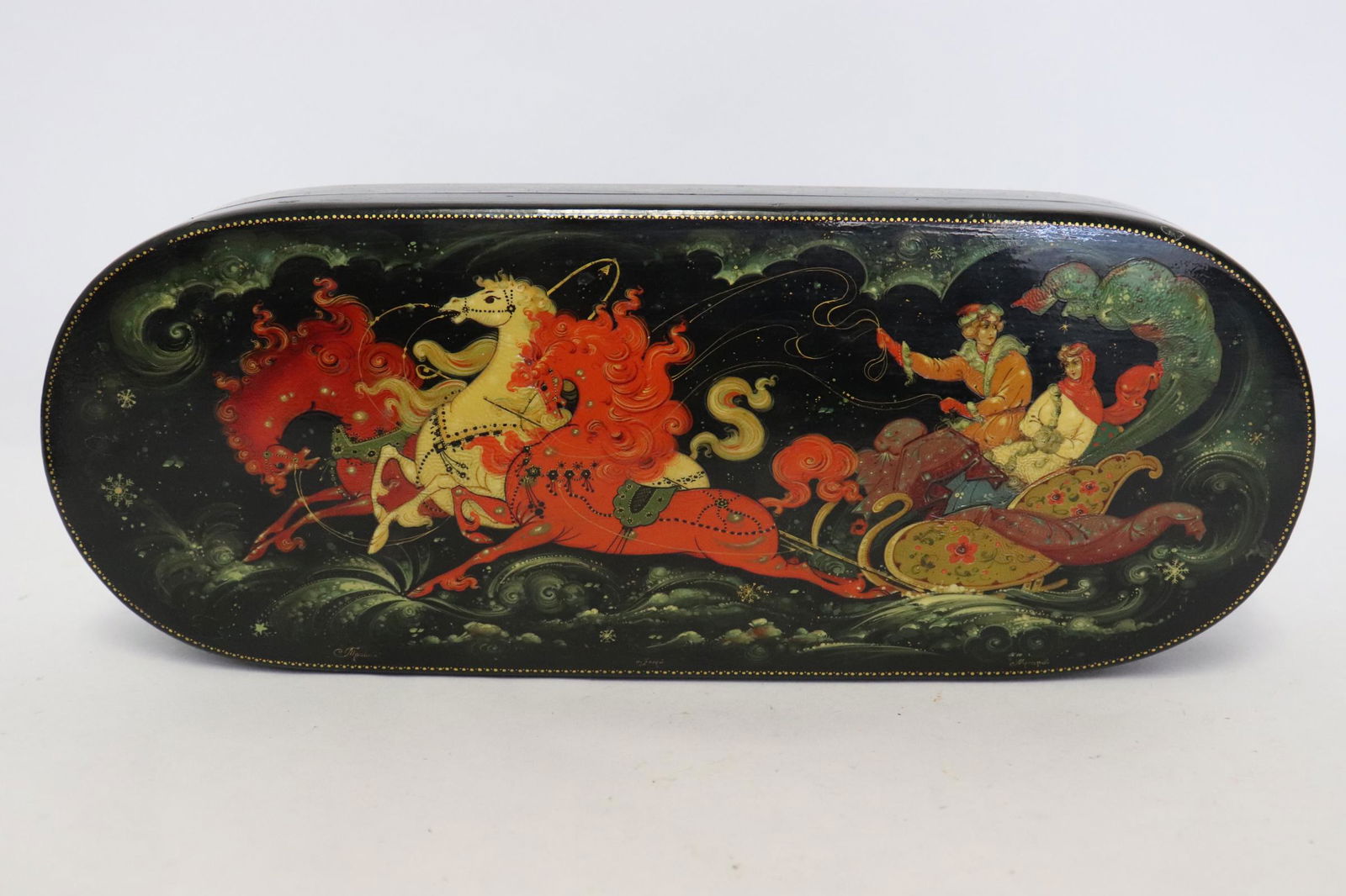 Vintage hand painted Russian lacquer box, signed (1 of 8)