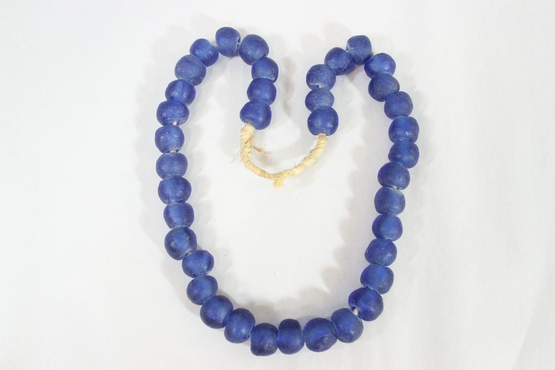 Chinese antique large Peking glass bead necklace (1 of 10)