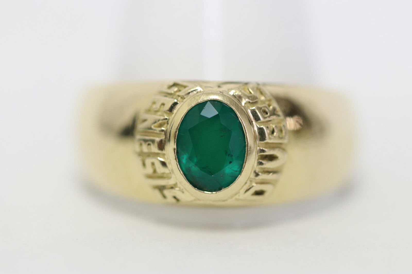 A heavy 14K Y/G emerald ring w/ GIA report (1 of 11)