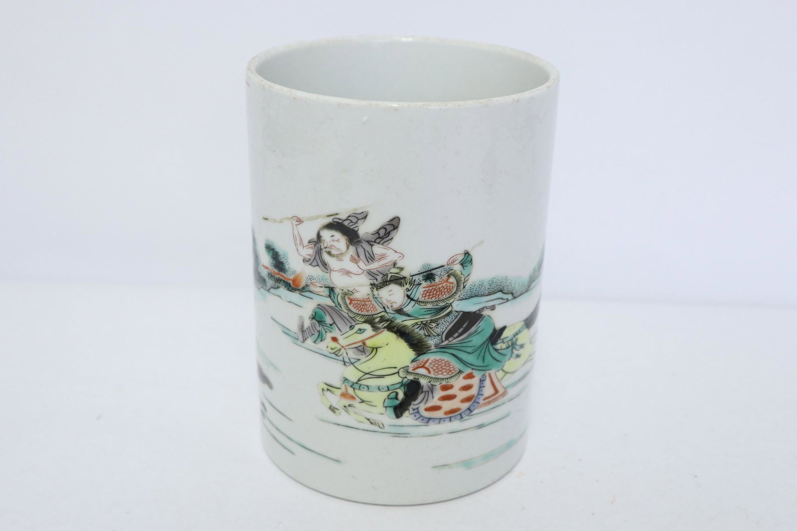 Famille rose porcelain brush holder: Famille rose porcelain brush holder, 5.9"x4.3"dia
