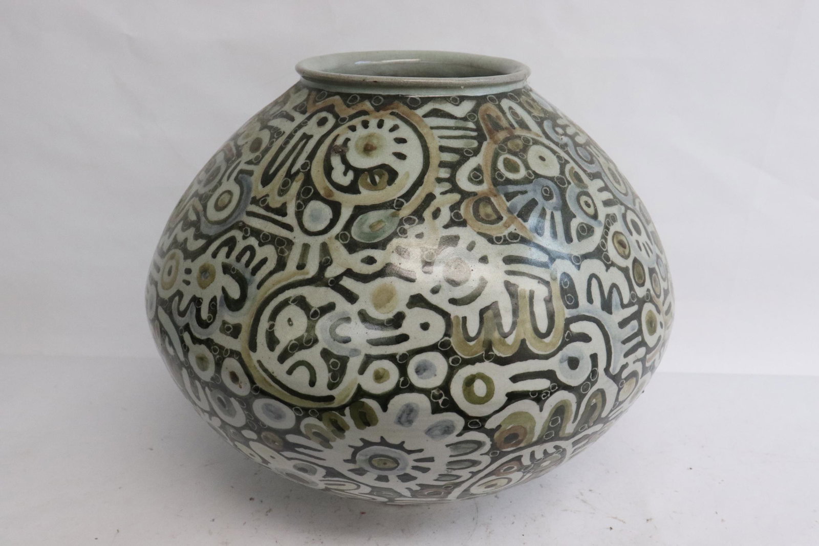 Chinese/ Persian(?) earthenware jar (1 of 10)