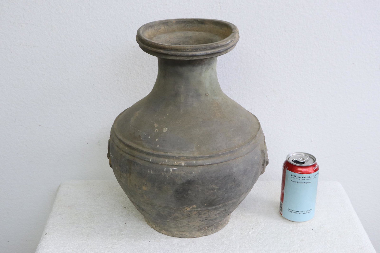 Chinese Han pottery jar, chips: Chinese Han pottery jar, chips, 14.6"x11.9"x11.2"