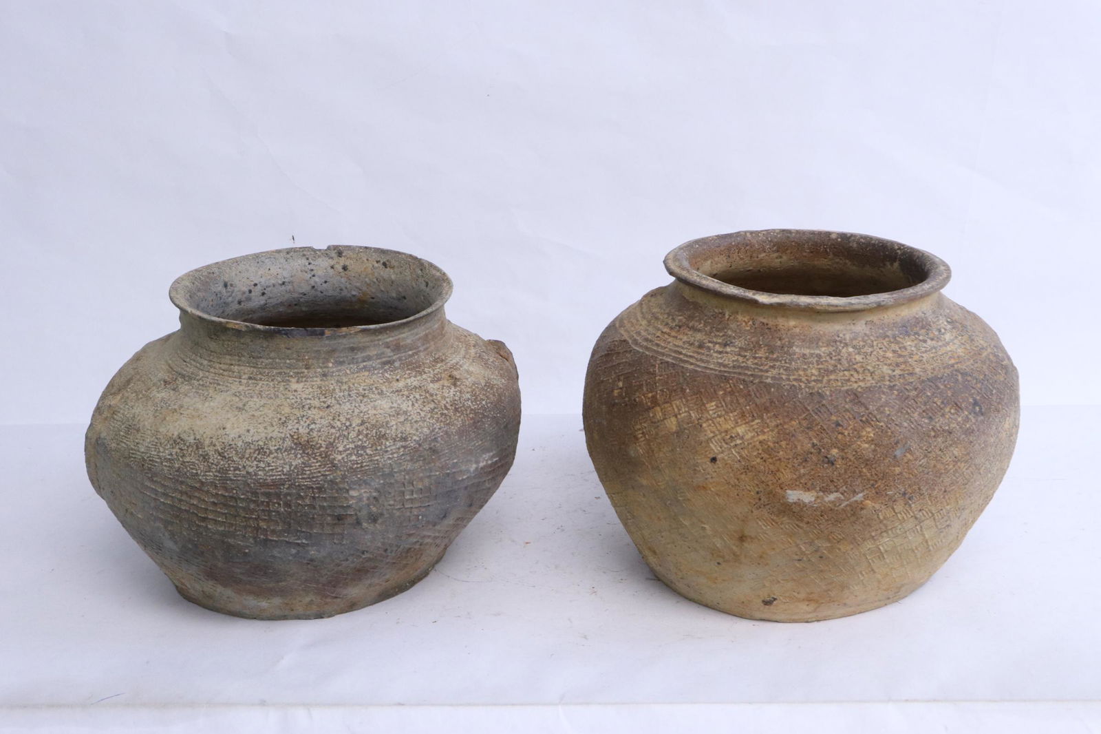 2 Chinese Warring period earthenware jars, chips (1 of 9)