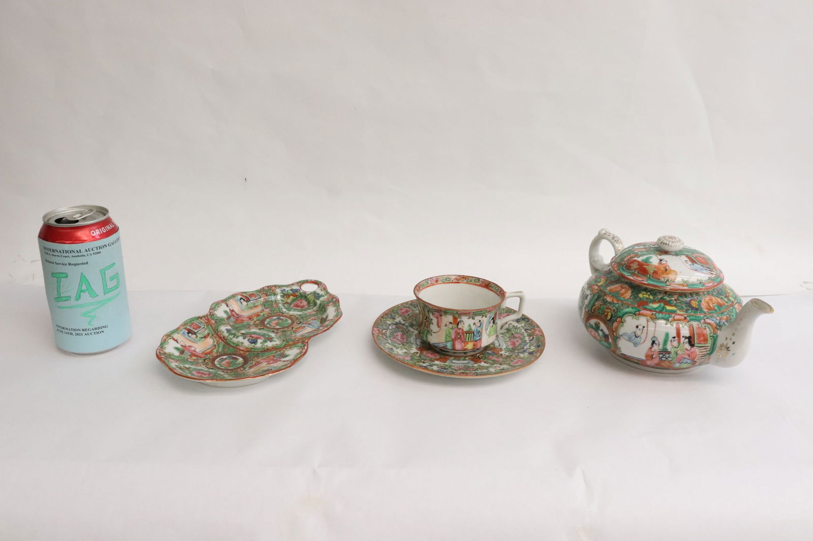 4 pieces Chinese antique rose canton porcelain (1 of 11)