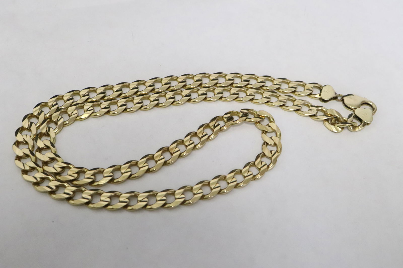 A long and heavy 14k Y/G flat anchor link necklace (1 of 11)