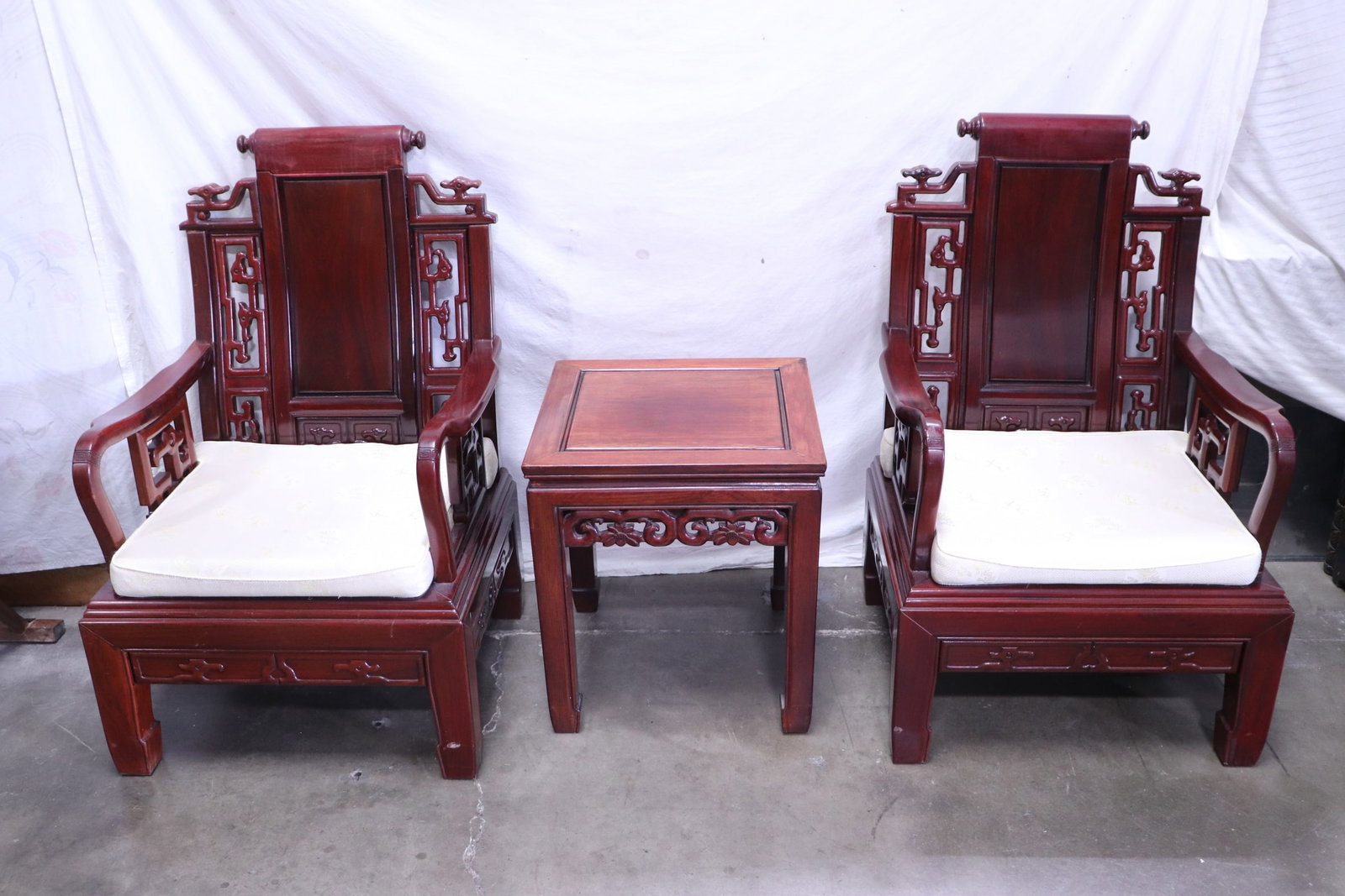3 pieces Chinese rosewood furniture (1 of 11)