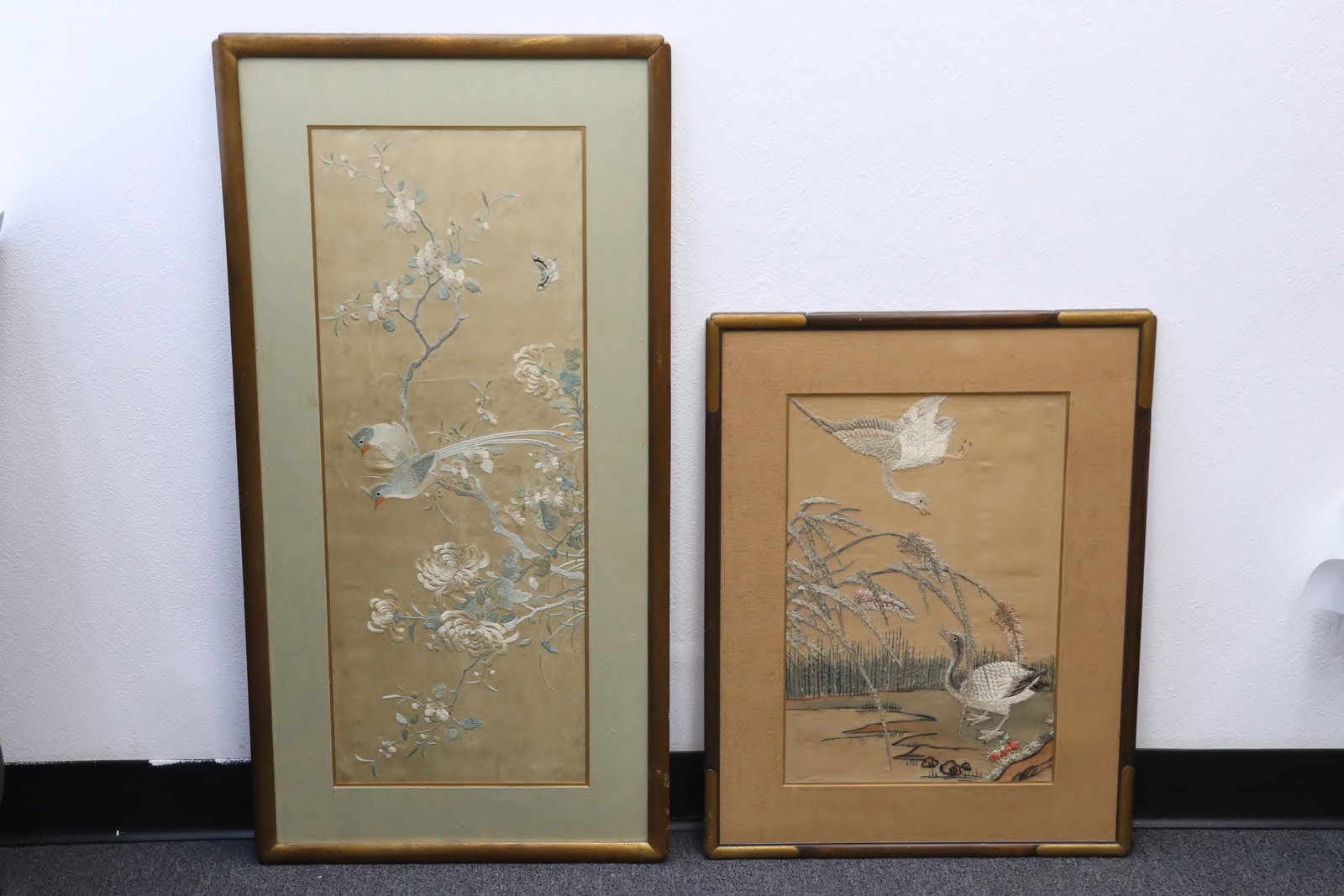 2 Chinese antique framed embroidery panel (1 of 11)