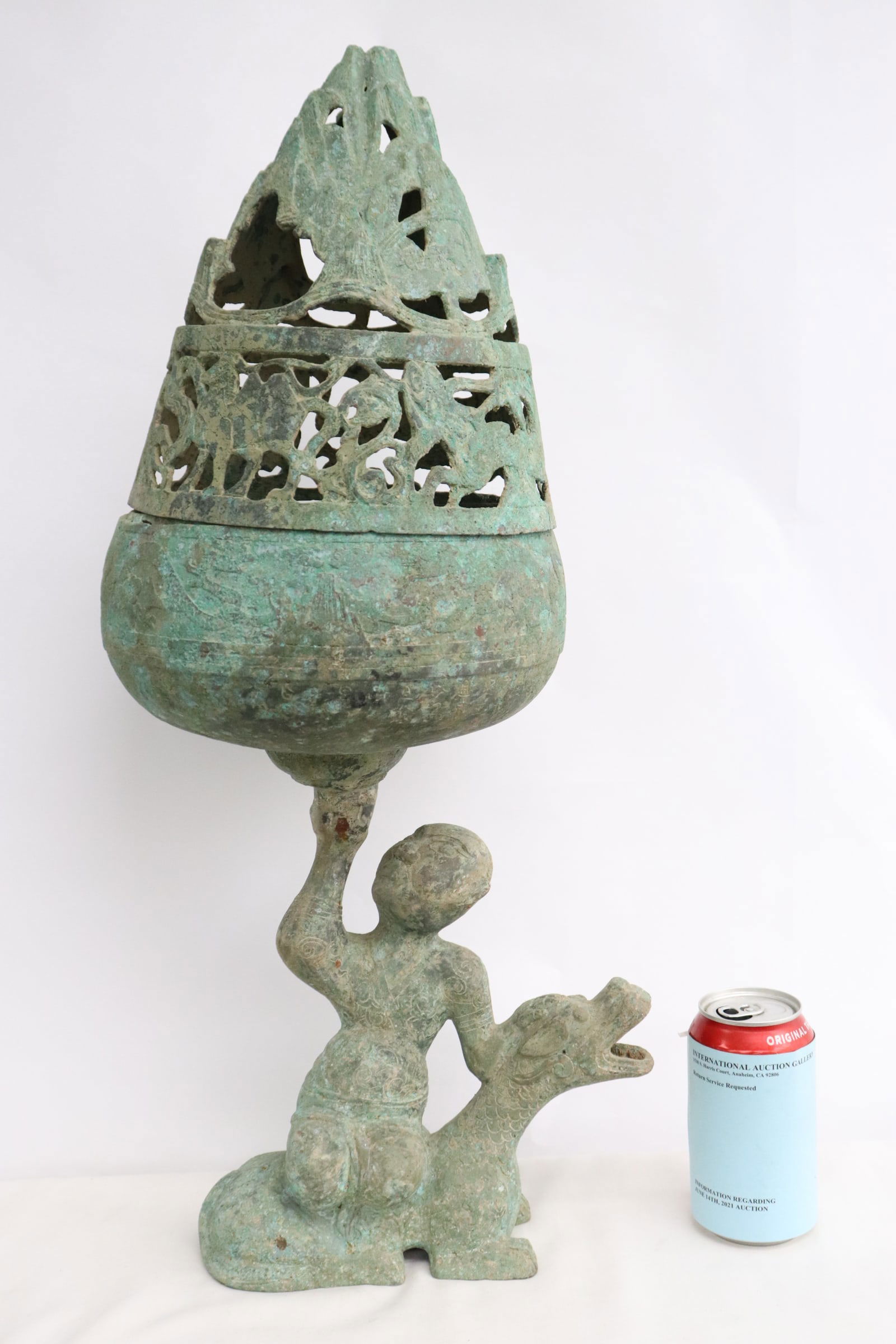 Archaic style bronze vessel (1 of 10)