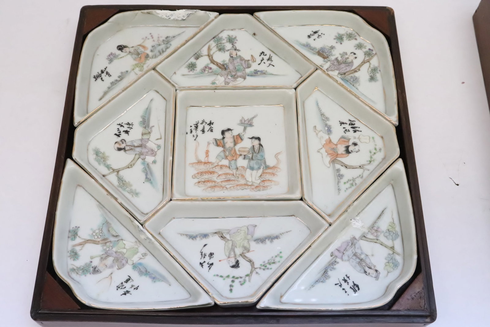 Chinese porcelain candy set in fine wood box: Chinese famille rose porcelain candy set (repairs) (0.7"x2.7"x6.5" - 0.7"x3.9"x3.9") in fine wood box