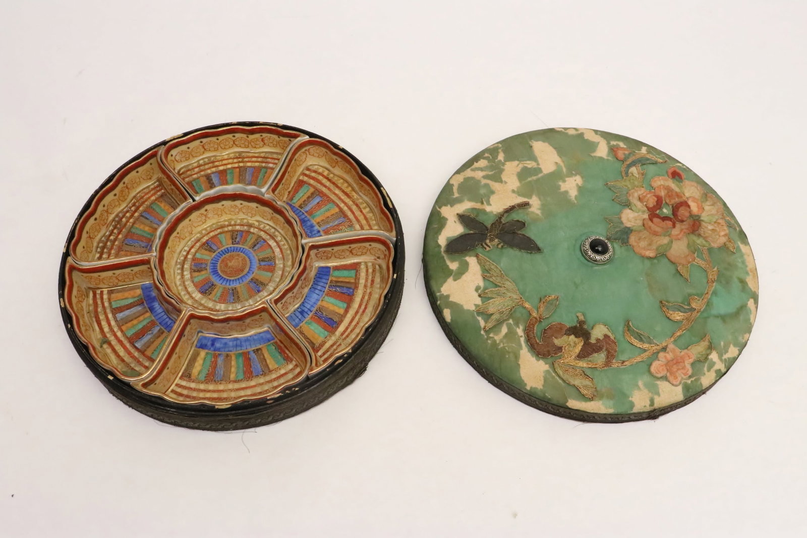 Vintage Chinese candy set with box: Vintage Chinese candy set (1.1"x4.26"dia -1.1"x2.75"x4.75") with box