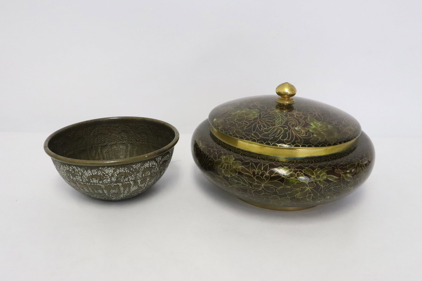 A large cloisonne covered bowl, & a bronze bowl: A large cloisonne covered bowl (4.3"x7.1"dia), and a Tibetan bronze bowl (2.3"x4.97"dia)