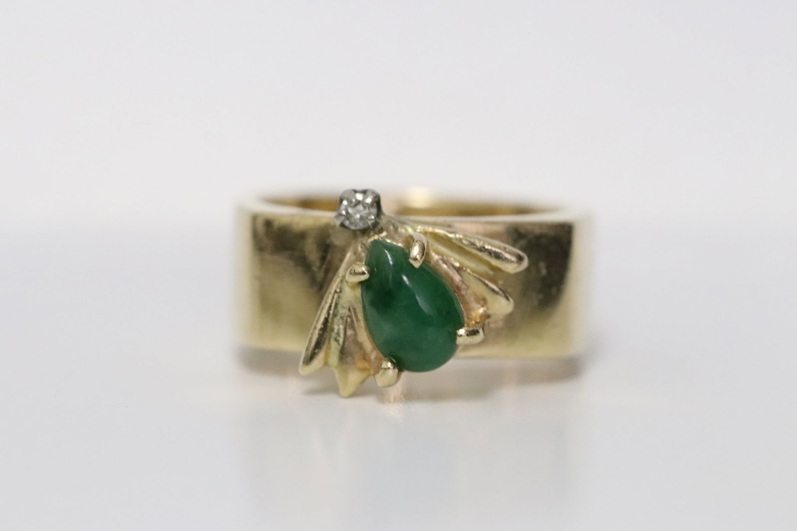 A 14K Y/G jadeite pinky ring w/ GIA certificate (1 of 9)