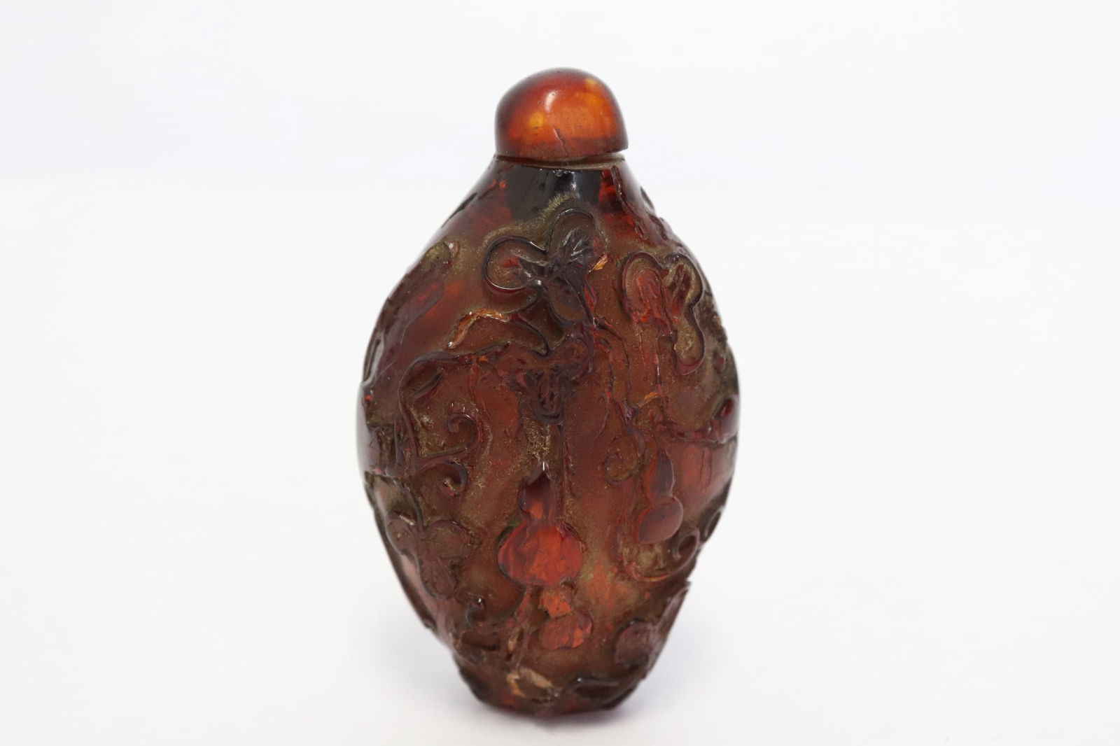 Chinese antique amber carved snuff bottle (1 of 7)