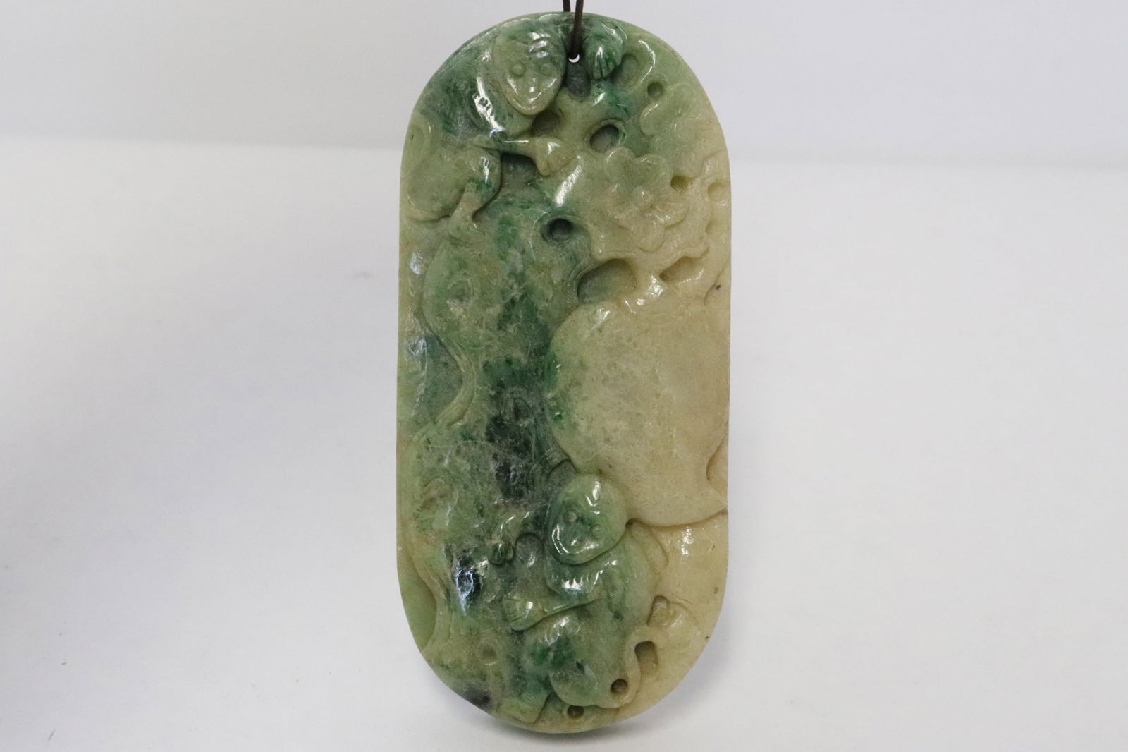 Vintage jadeite carved ornament: Vintage jadeite carved ornament, 0.55"x3.9"x1.8"