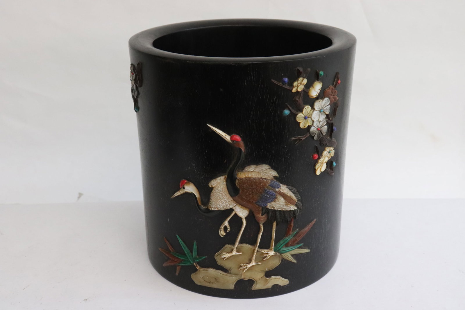 Fine rosewood brush holder overlay w/ stones: Fine rosewood brush holder overlay with stones to depict crane scene, 6.95"x6.65"dia