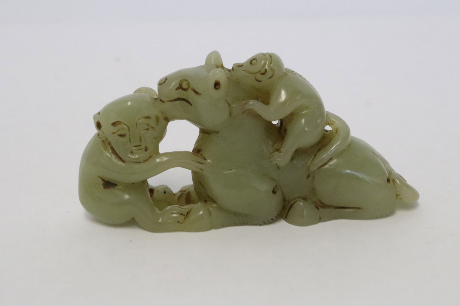 Chinese light celadon jade carved ornament: Fine Chinese light celadon jade carved ornament, 1.75"x0.85"x3.65"